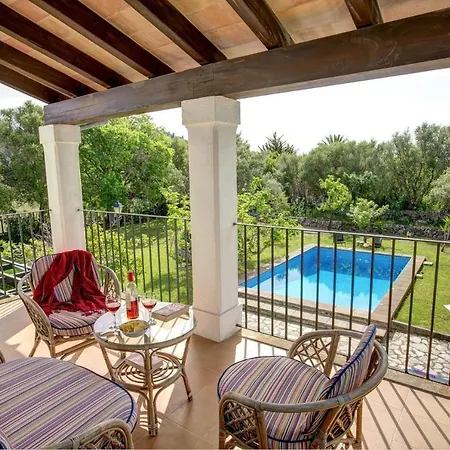 Sleeps 4 Pool Air Con Wifi *