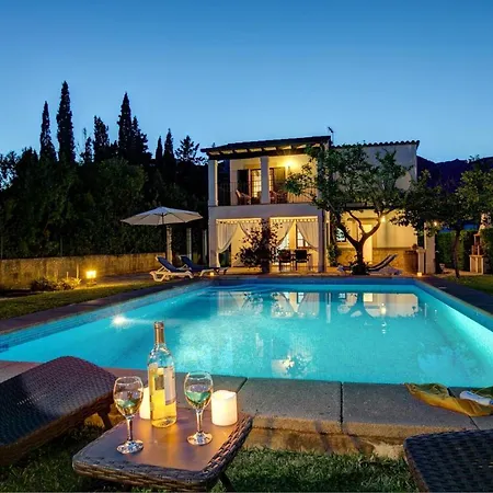 Βίλα Sleeps 4 Pool Air Con Wifi *